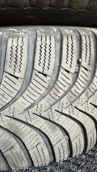 Predam zimne 205/55 R16 + plechove disky - 8