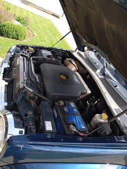 Jeep Cherokee Limited 2.8 CRD, 120 kW, automat, 2005 - 8