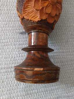 Drevená vyrezávaná váza na sušené kvety - 8