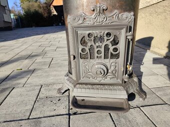 Liatinové kachle GODIN – francúzske, starožitné, funkčné / d - 8