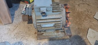 Elektromotor s prevodovkou - 8