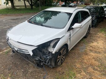 Rozpredam Hyundai i40 1.7 CRDI 2015 automat - 8