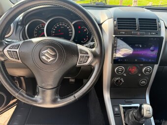 Suzuki Grand Vitara 2.4 benzin facelift 2010 4x4 bez korozie - 8