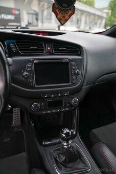 Kia ProCeed GT - 8