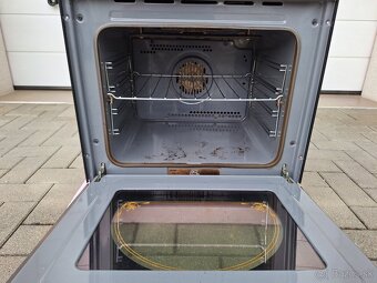Zanussi-vstavaná elektrická rúra - 8