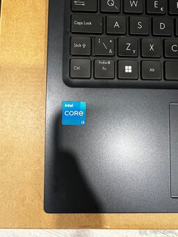 ASUS Vivobook 15 X1504ZA-BQ092W - 8