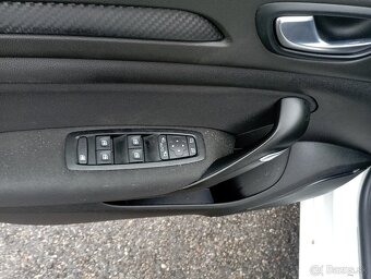 Renault Megane 4 - 8