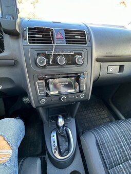 Volkswagen Touran Cross 2.0tdi - 8
