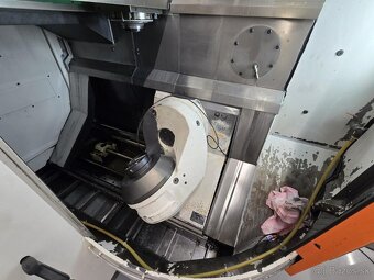 CNC obráběcí 5-ti ossé centrum MICRON - 8
