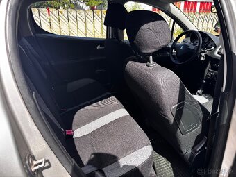 Peugeot 207 - 8