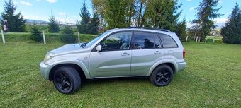 Toyota Rav4 - 8
