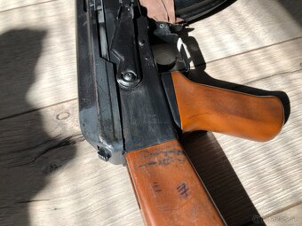 cyma ak47 , cm 0.28 - 8