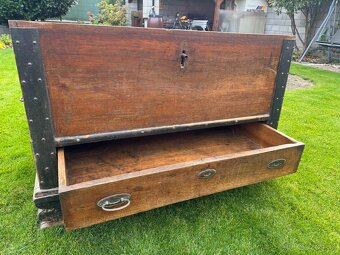 Stará drevená truhlica - 8