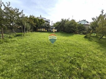 Rodinný dom 4 izb,  2 kuchyne, 2 kúpelne, 260m2, pozemok 936 - 8