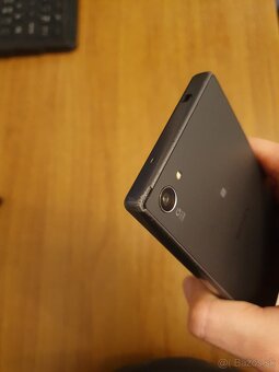 Sony Xperia XZ1 Compact - 8