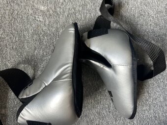 Kickbox detské topánočky, chrániče nôh, papučky - 8