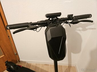 Predam uplne novu kolobezku - 8