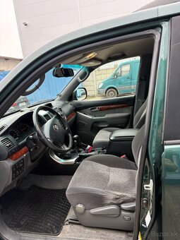 Toyota Land Cruiser 3.0 D-4D A/T - 8