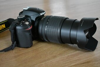 Nikon d3200 + objektiv nikkor 18 - 105 AF-S - 8