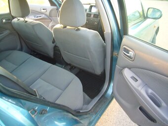 Nissan Almera - 8