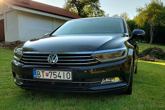 VW Passat Variant Tdi.Virtual.Pano,360,full LED - 8