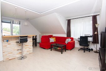 PREDAJ - priestranný rodinný dom s garážou -ruzinov, prievoz - 8