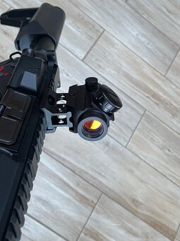 Airsoft výbava – AR-15 QD Platinum (takmer nová) - 8