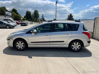 Peugeot 308 - 8