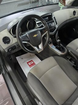 Chevrolet Cruze - 8