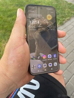google pixel 8a - 8