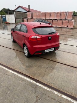 Predam KIA Rio 1.25 benzín - 8