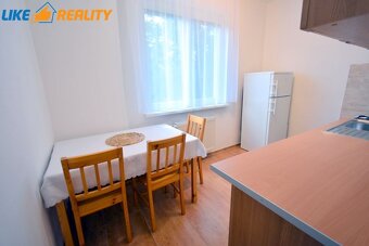 Prenájom 2 izbového bytu Centrum, ul Holubyho - 8