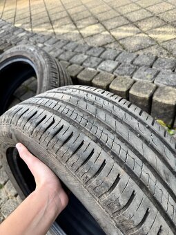 PNEUMATIKY BARUM 215/55 R17 V - 8