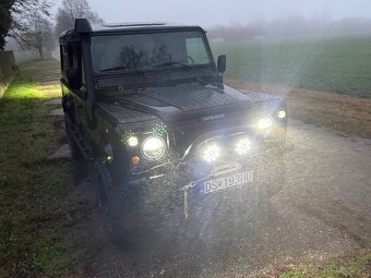 Land Rover Defender 110 Td5 - 8