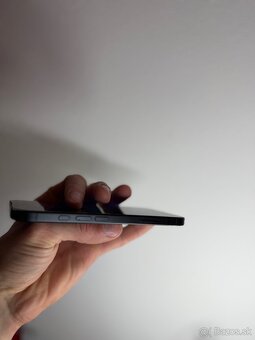 Apple iPhone 16 – 128 GB, čierny - 8