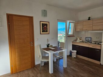 Apartmánový dom v Chorvátsku - 8