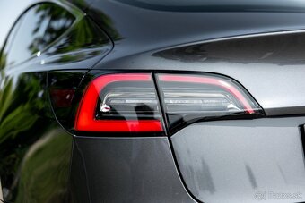 Tesla Model 3 239kw SR+ 60KWH Premium Connectivity, odpočet - 8