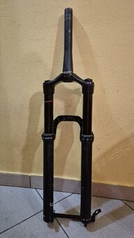 Predam vidlicu Rock Shox 29".
Zdvih vidlice: 140 - 160 m - 8