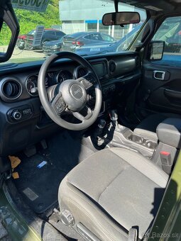 Jeep Wrangler 3.6 V6 2021 – poškozeno auto je v ČR - 8