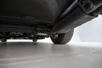 Ferrari 400i (modelový rok 1982) V12 - 8