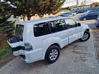 Mitsubishi Pajero 3.2D-ID LWB 4x4 190k A/T 7-Miest. (diesel) - 8