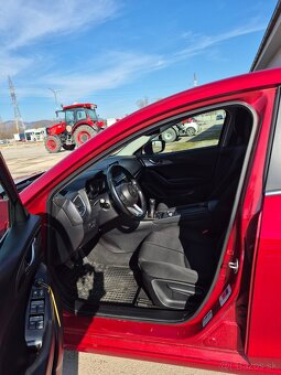 Mazda 3 hatchback 2.0 benzín - 8