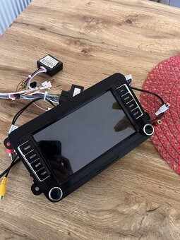 Autorádio android - 8