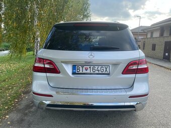 Mercedes-Benz ML500 - 8
