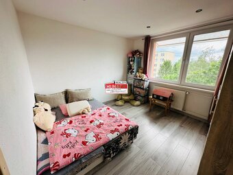 ZNÍŽENÁ CENA (69 m²) 3i BYT S BALKÓNOM NA SÍDLISKU TARČA - 8