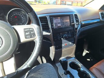Jeep grand cherokee 3.0 - 8