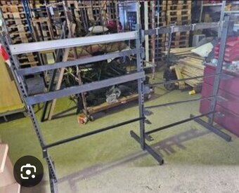 Závesný /Regálový systém do predajne textilu. - 8