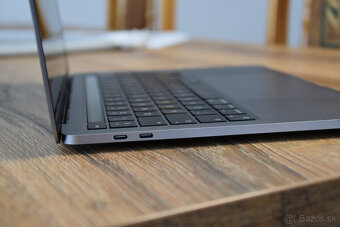 Macbook Pro 13" Apple M1 Space Gray 16GB 512Gb - 8