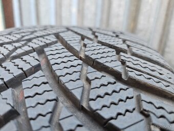 2 ks veľmi málo jazdené zimné pneu Firestone - 215/55 r17 - 8