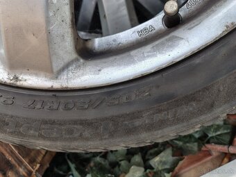205/50 R17. - 8